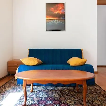 Pinewood Apartment *